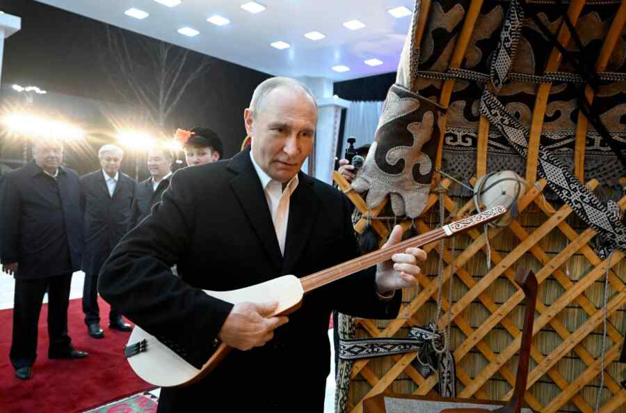 Putin Mendapat Sambutan Hangat di Kirgistan. Apa yang Disepakati Kedua Negara?