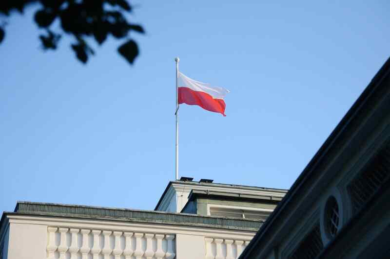 Polandia Menuntut Belarus Serahkan Tersangka Sabotase Kereta Api di Wilayahnya