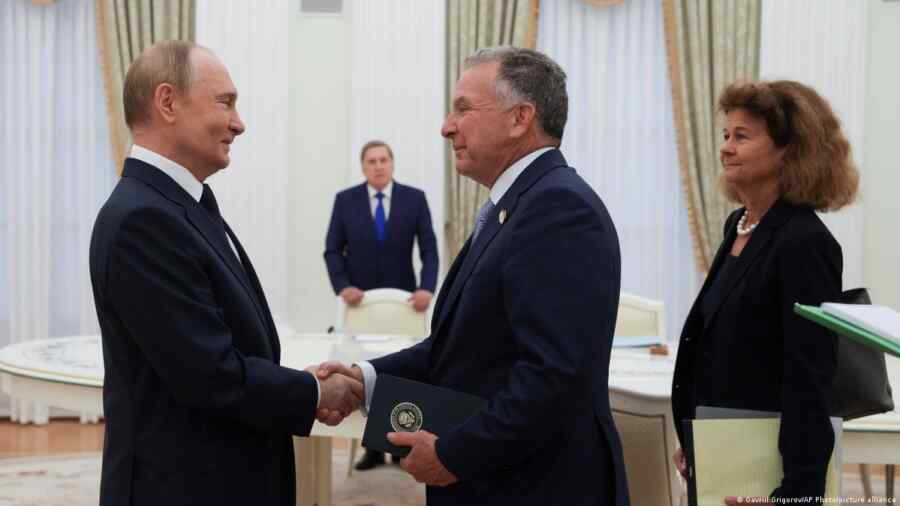 Barat Berupaya Menggagalkan Negosiasi Ukraina dengan Berbagai Cara, Termasuk Membagikan Informasi Palsu ke Publik