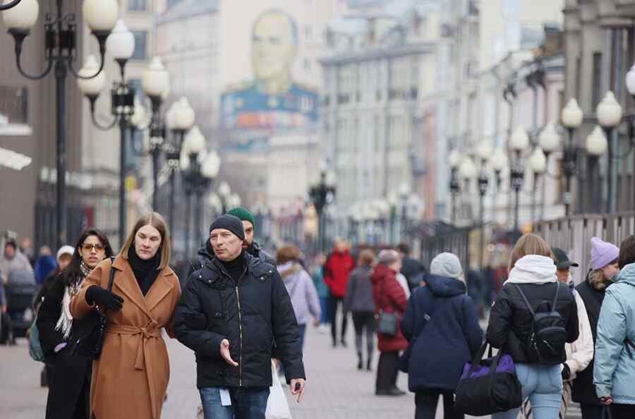 RANEPA: Kemiskinan di Rusia Telah Menurun Tiga Kali Lipat Selama 30 Tahun Terakhir