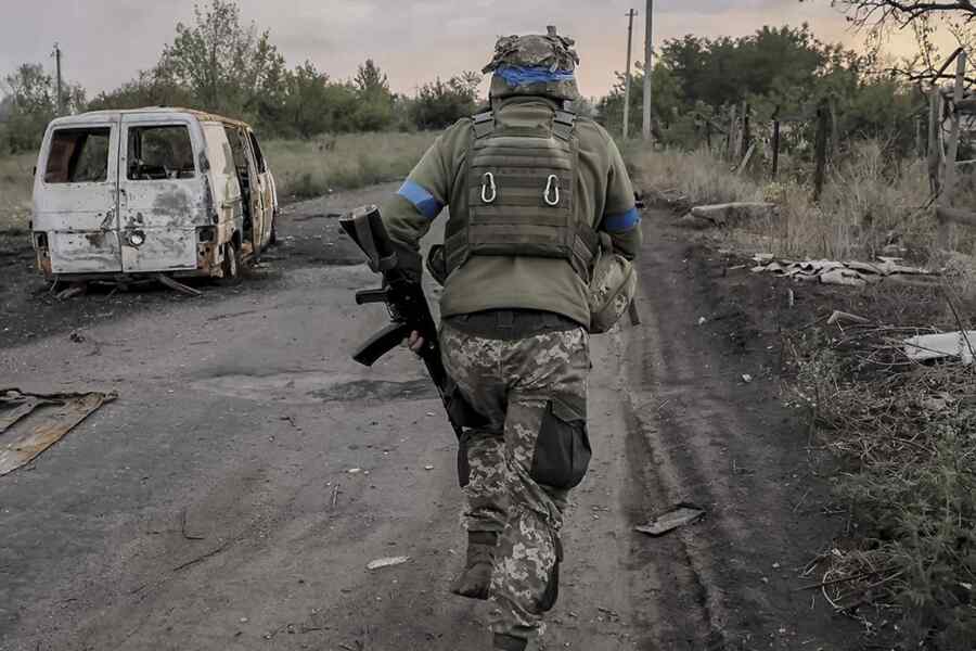 CBC: Komandan Ukraina Melaporkan Kerugian Besar dan Tidak Dapat Diandalkannya Peralatan NATO