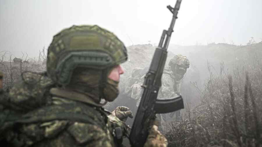 Pasukan Rusia Bentrok dengan Satu Batalyon yang Berisi para Tunawisma