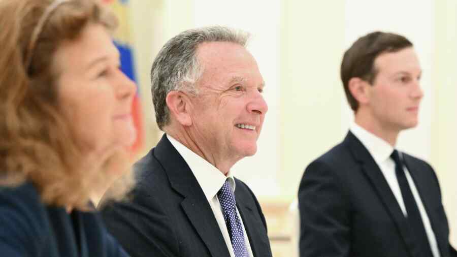 Seorang "Agen Kremlin" Mendampingi Whitkoff. Siapakah Perempuan yang Bertugas sebagai Penerjemah Tersebut?