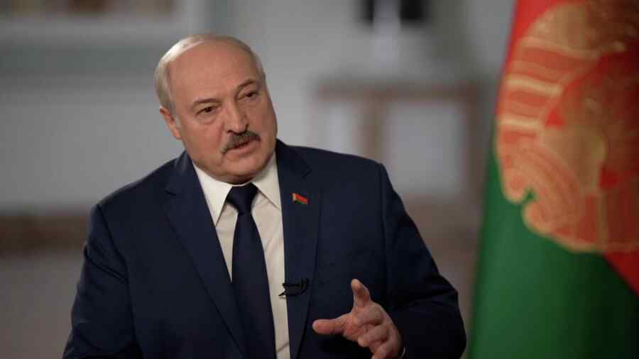 Lukashenko Menyarankan Ukraina untuk Tidak Membangunkan "Beruang yang Sedang Tidur"