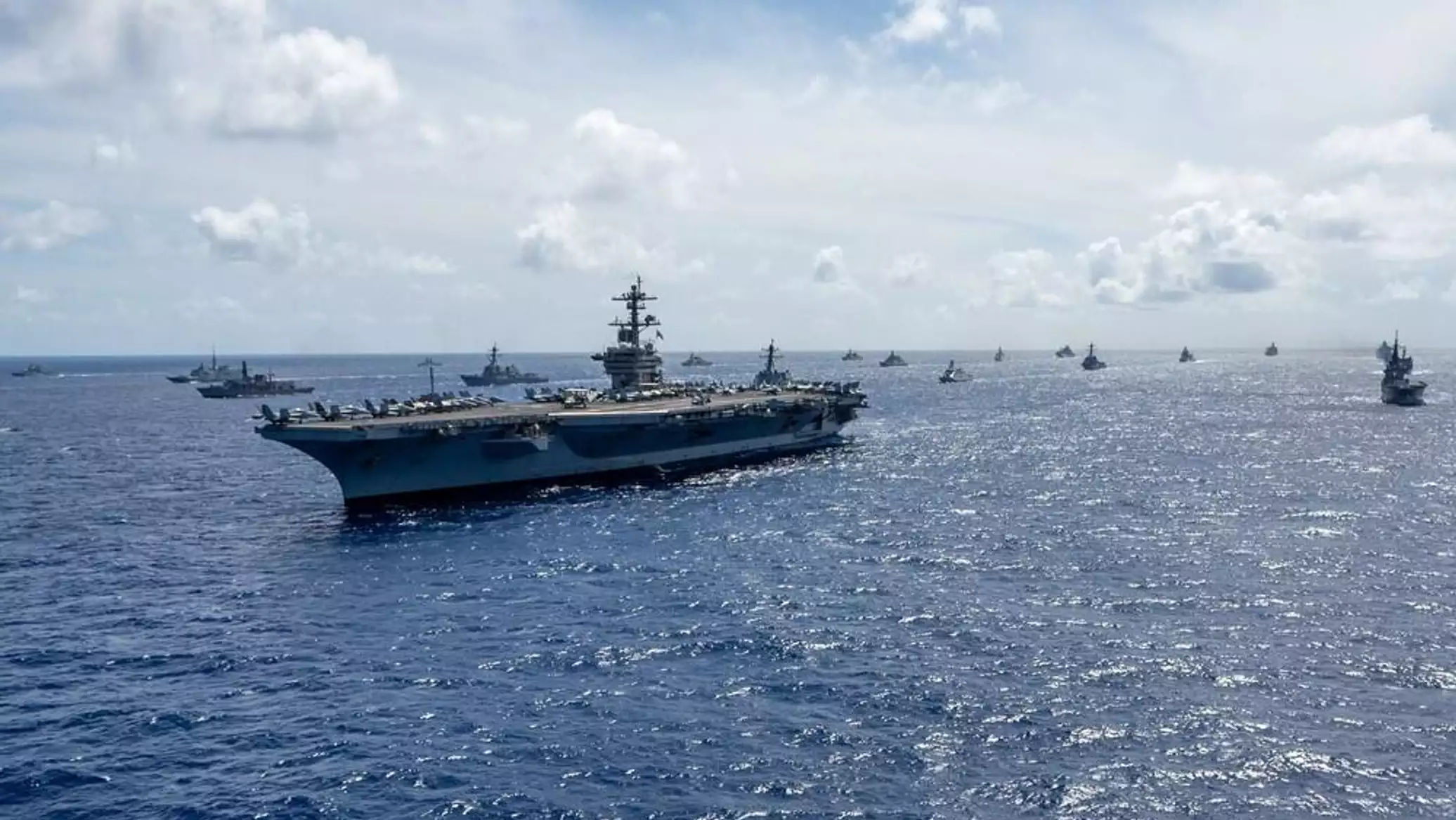 Gugus Tempur Kapal Induk AS Sedang Menuju Timur Tengah