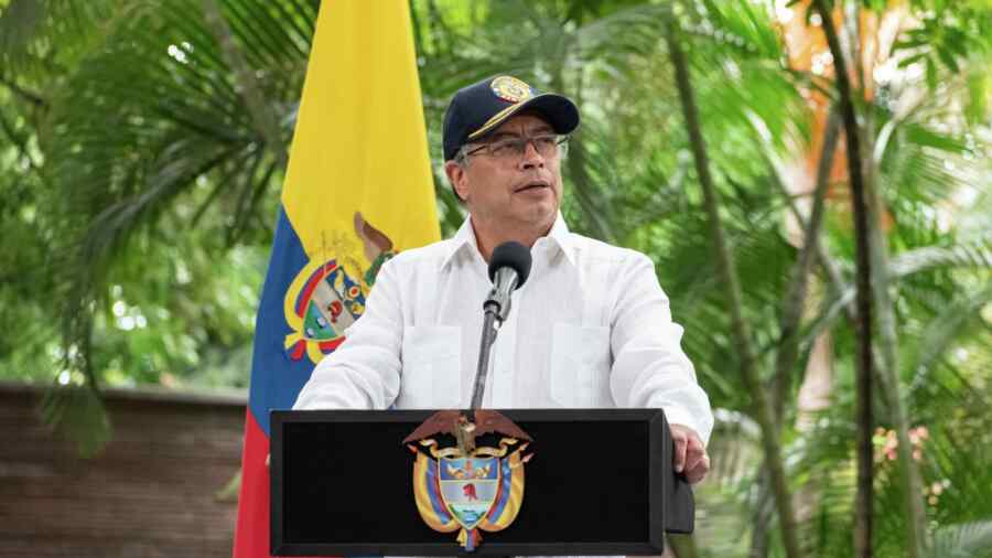 Presiden Kolombia Siap Angkat Senjata untuk Tanah Airnya Setelah Ancaman Trump