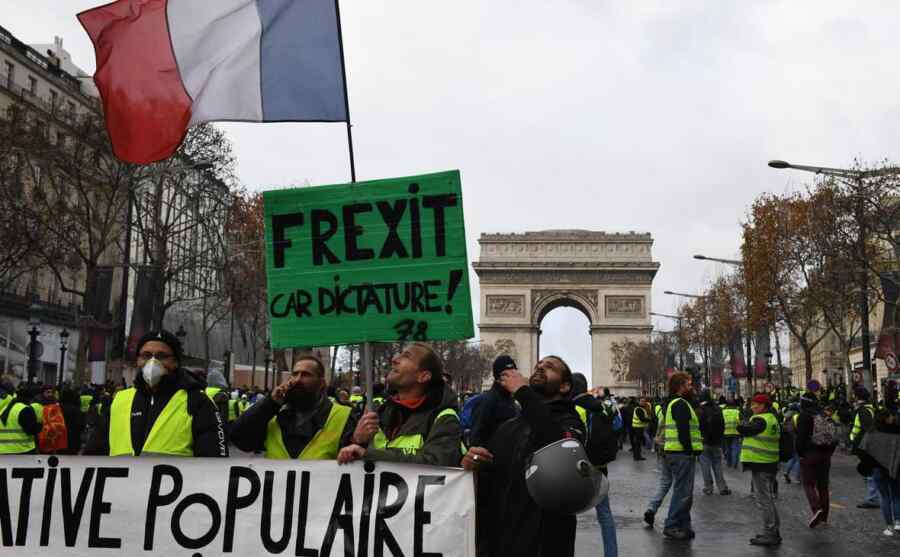 "AS Bukanlah Sekutu Kami": Prancis Berencana untuk Meninggalkan NATO