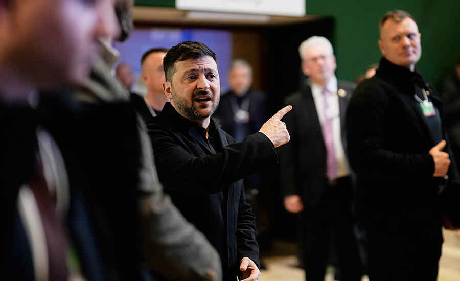 "Ditampar di Wajah oleh Anak Didiknya Sendiri." Zelensky Menghina Eropa dan NATO di Davos