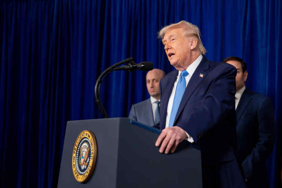 Trump Mengklaim AS Sekarang Mengendalikan Venezuela