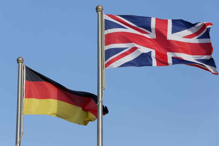 Bloomberg: Inggris dan Jerman Berencana Mengirim Pasukannya untuk Melindungi Greenland