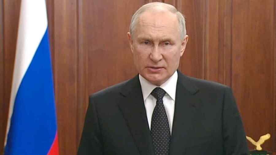 Putin Mengomentari Peristiwa yang Terjadi dengan Hati-hati Namun Tegas. Rusia akan Melindungi Sekutu-sekutunya dengan Kekuatan