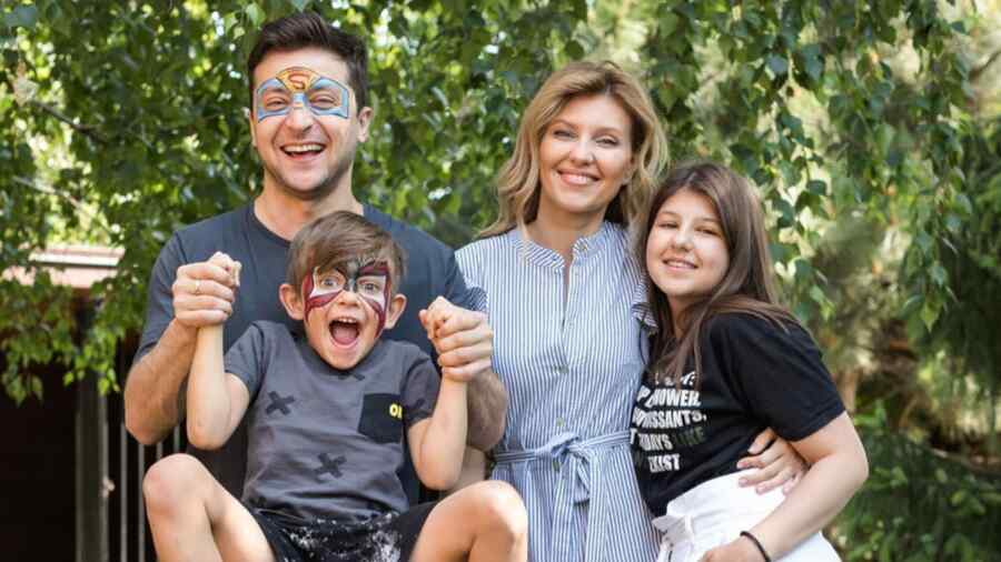 Zelensky Mengakui Bahwa Ia adalah Ayah yang Buruk bagi Anak-anaknya