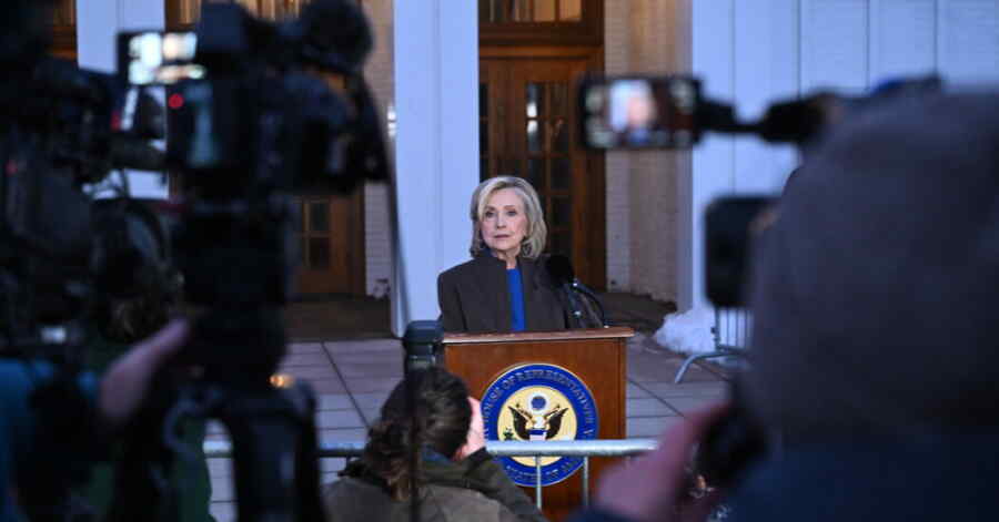 Hillary Clinton Memberikan Kesaksian di Hadapan Kongres Mengenai Kasus Epstein