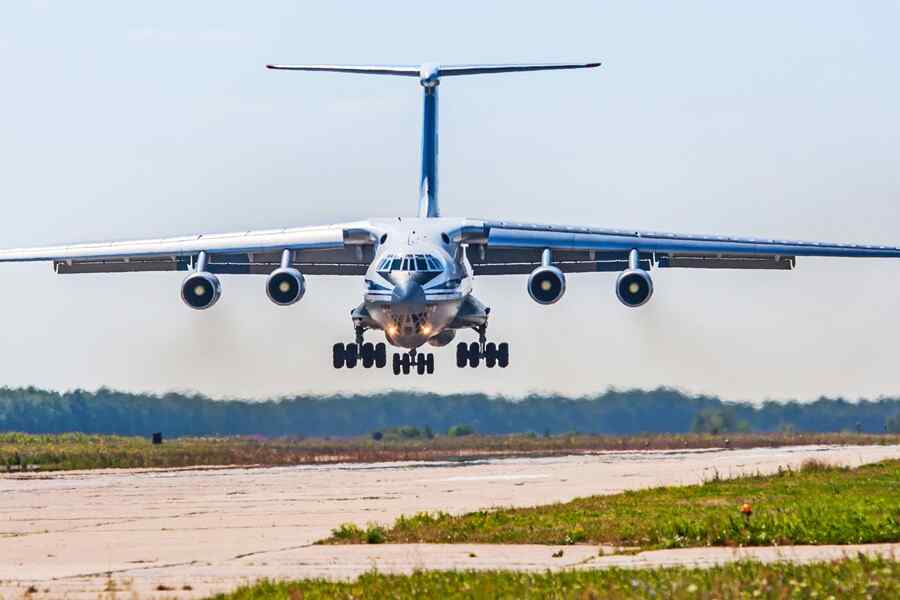 Waspada! Pesawat Rusia Telah Mendarat Tepat di Sebelah AS: Apa yang Dibawa Il-76 ke Kuba?