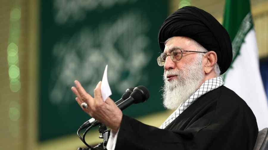 Pemimpin Iran Menjanjikan Perang Besar di Kawasan Jika AS Masih Bersikeras Menyerang Iran