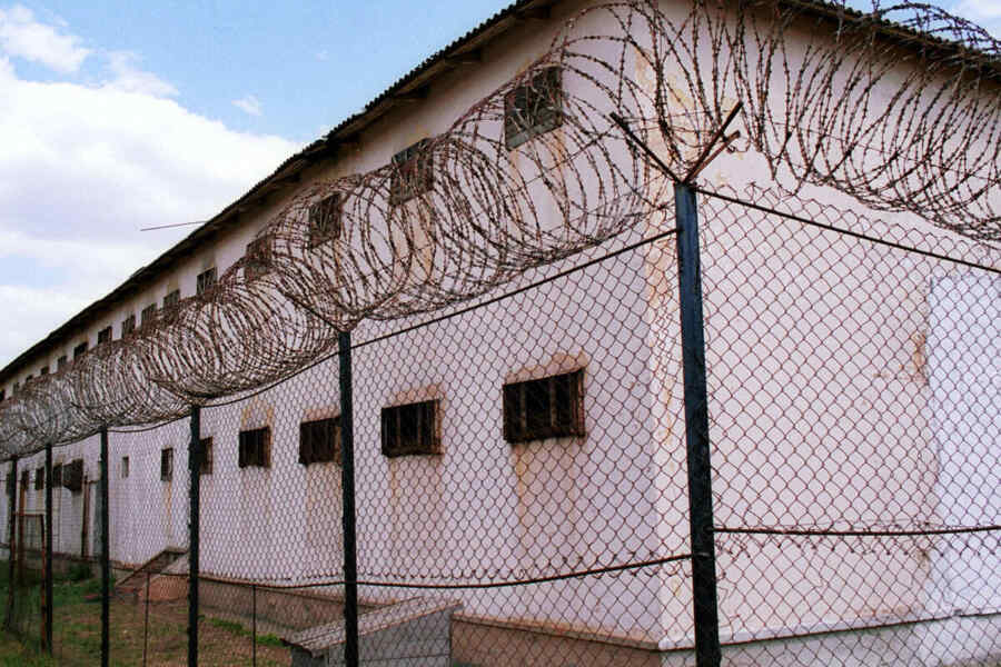 Miroshnik: Ukraina Menyiksa para Pejuang Rusia di Penjara-penjara Rahasia