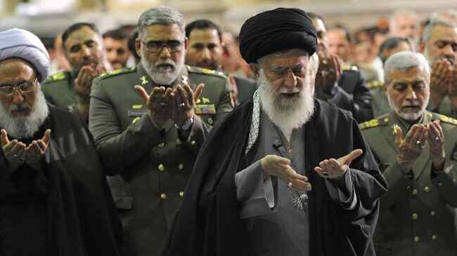 Trump Tidak akan Mendapatkan Kesepakatan. Ini Perang. Akankah Khamenei Mengorbankan Dirinya?