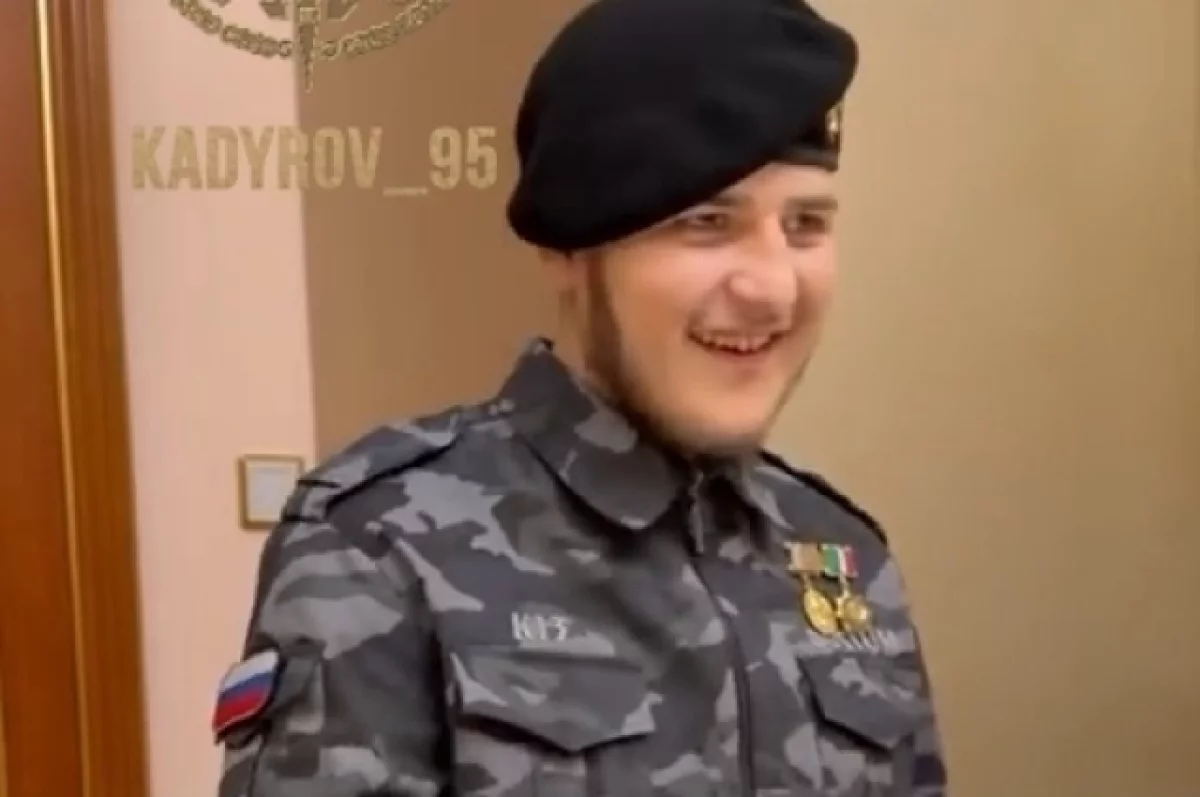 Kadyrov Mengunggah Video Makan Malamnya Bersama Putranya, Adam, dan Menyebutnya "Bangkit Kembali"