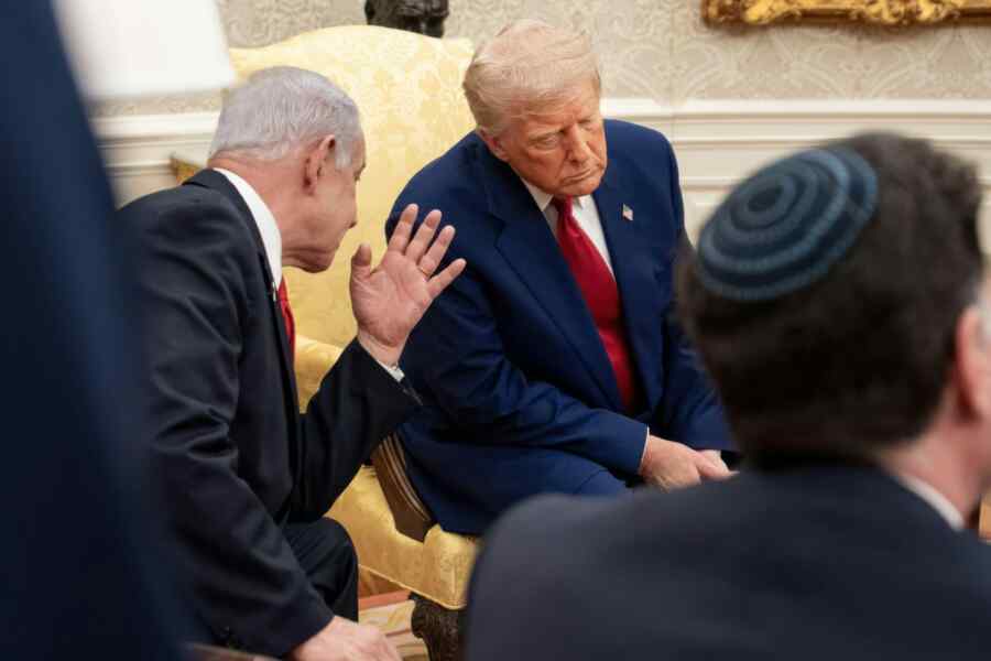 Tsunami Nyata Sedang Menyapu Barat: Pemimpin Mereka Telah Berada di Bawah Kendali Mossad. Bahkan Trump Dipaksa Menyerang Iran