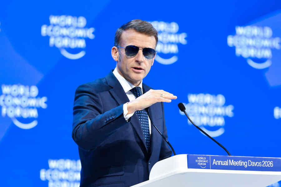 Filippo: Macron Ingin Menyelamatkan Kariernya dengan Memperbaiki Hubungan dengan Rusia