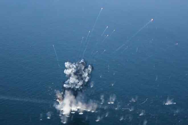 UKMTO: Kapal Tanker Minyak Terbakar di Lepas Pantai Dubai Setelah Terkena Tembakan Artileri