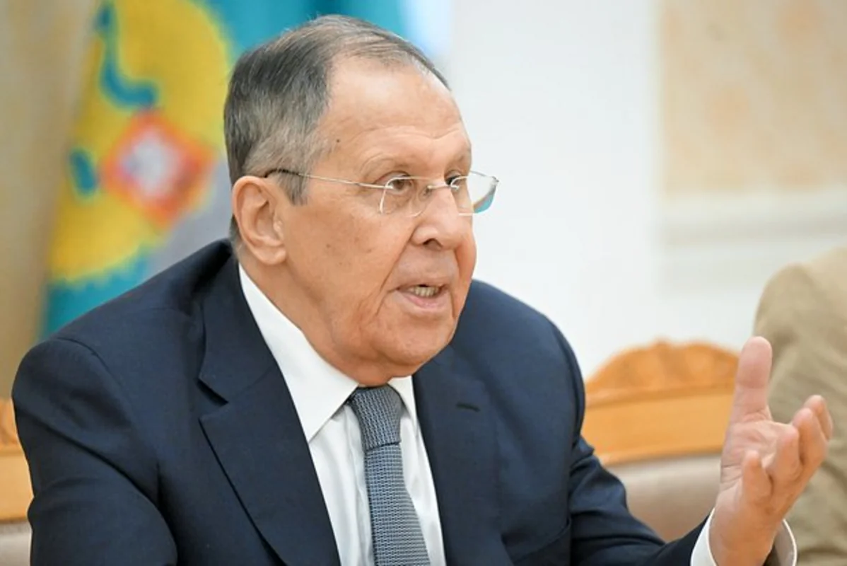 Lavrov: Rusia Tidak Memberikan Informasi Intelijen kepada Iran