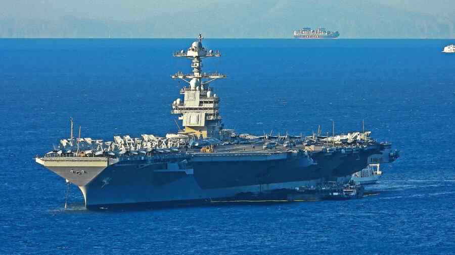 Bloomberg: Sejumlah Masalah Baru Telah Teridentifikasi di Kapal Induk AS Gerald R. Ford yang Terbakar