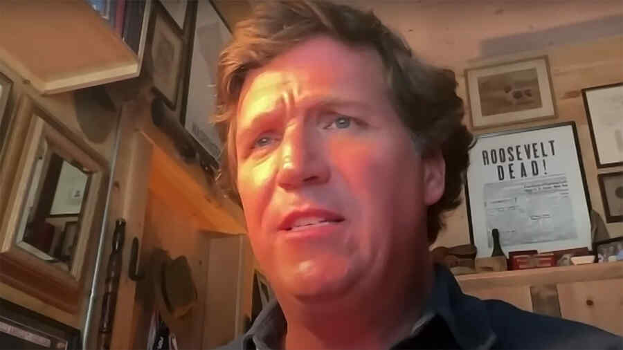 Trump Mengkritik Jurnalis AS Tucker Carlson karena Menentang Operasi Militer terhadap Iran