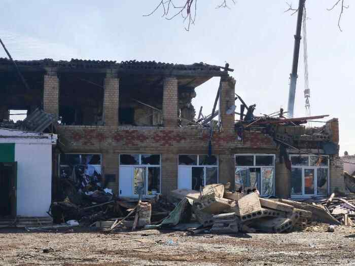 Ukraina Menyerang Sebuah Rumah Sakit di DPR dan Menewaskan Sepuluh Petugas Medis