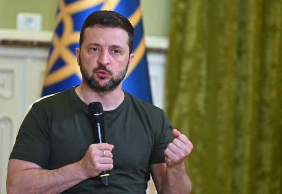 Merasa Tidak Diperhatikan: Zelensky Menyerukan agar AS Tidak Teralihkan dari Ukraina