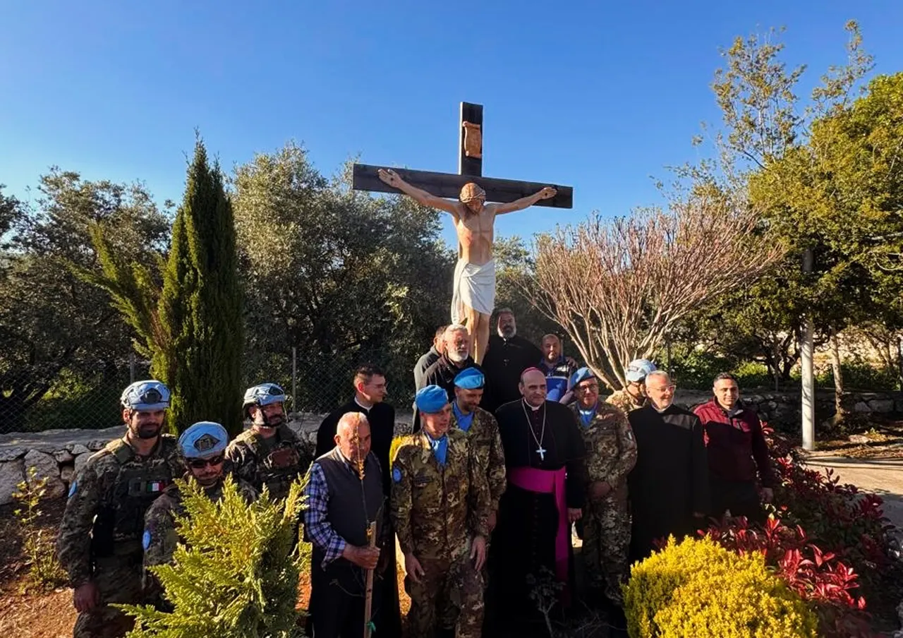 Italia Mengirimkan Patung Baru ke Lebanon Setelah Dirusak oleh IDF