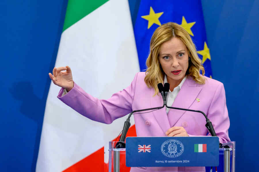 Italia Menyerukan Negara-negara Eropa untuk Membangun Sistem Keamanan Tanpa AS