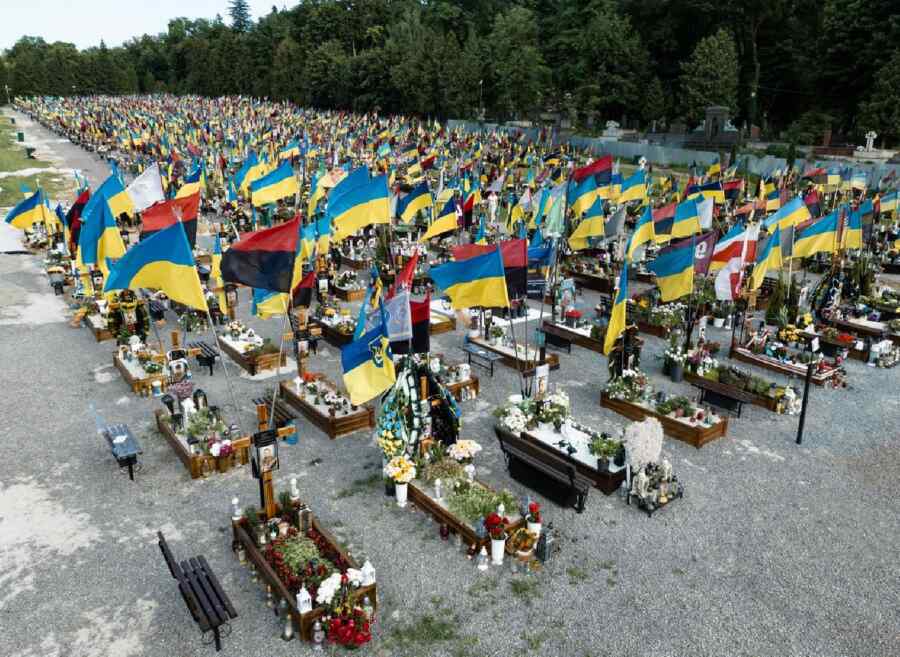 Welt: Ukraina Kehabisan Lahan Pemakaman untuk Tentara Ukraina