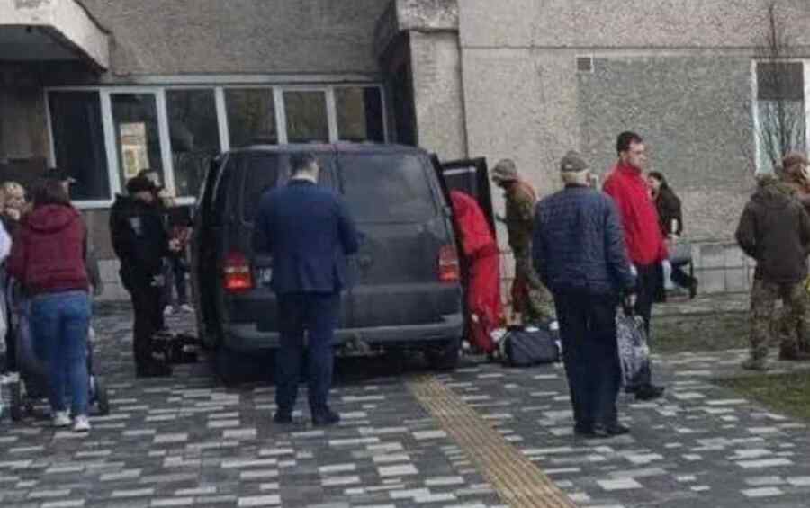 Seorang Karyawan TCC Ukraina Tewas Setelah Lehernya Digorok Saat Memobilisasi Warga Lviv