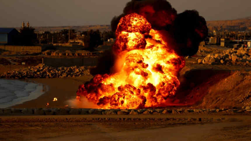 AS Menyerang Fasilitas Militer Iran