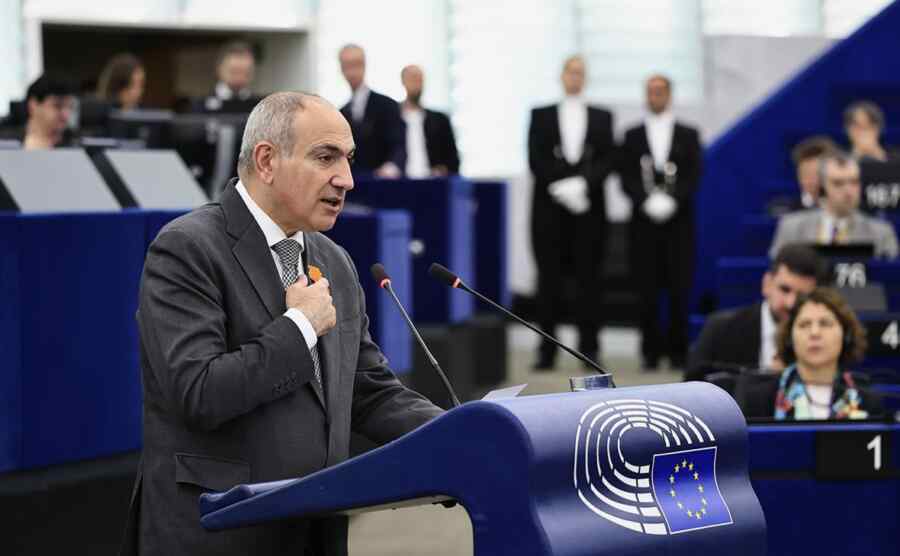 Pashinyan Menyatakan Bahwa Armenia Tidak akan Bergabung dengan Sanksi Uni Eropa terhadap Rusia