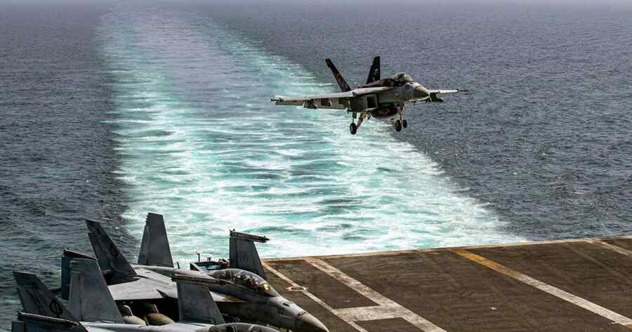 Amerika Serikat Melepaskan Tembakan ke Arah Kapal Tanker Iran di Teluk Oman