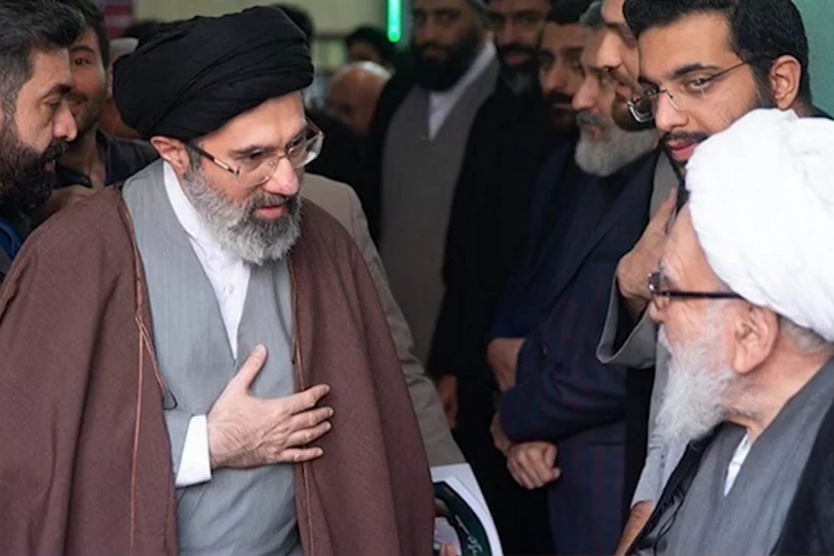 Pemimpin Tertinggi Iran Memberi Perintah Baru kepada Tentara Iran untuk Terus Menghadapi AS dan Israel