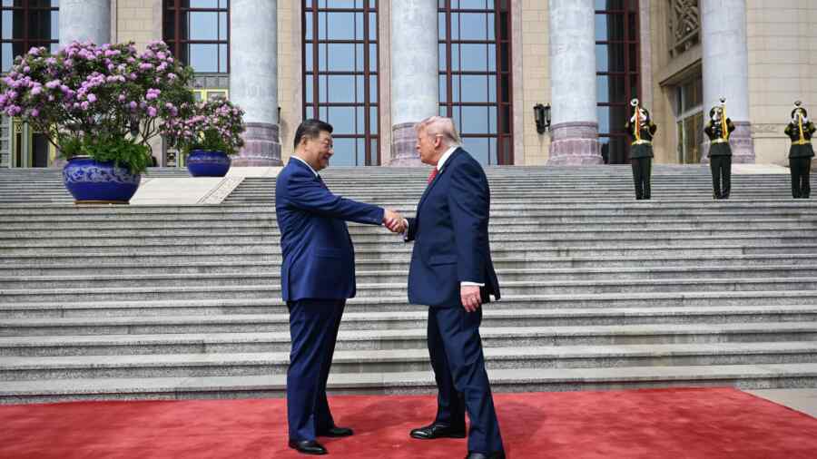 Aib Amerika: Donald Trump dengan Kurang Ajar Mengintip Buku Catatan Xi Jinping. Alhasil, Trump Pulang dengan Tangan Kosong