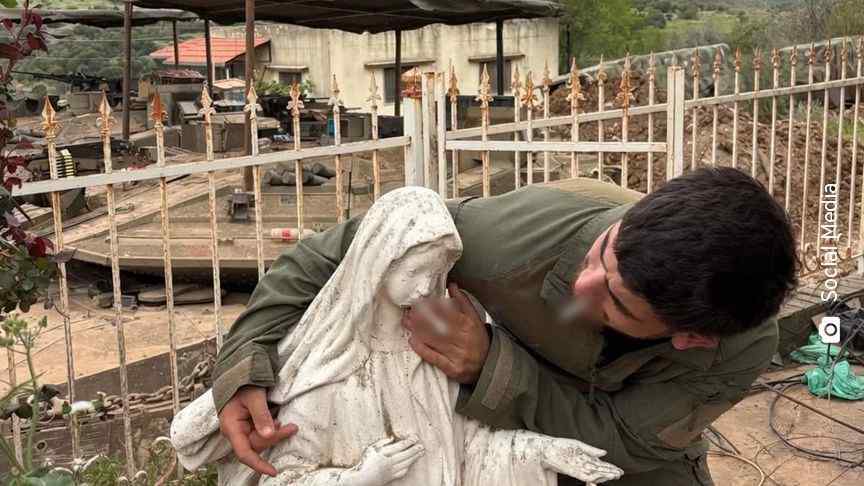 Tentara Israel Kembali Menodai Patung Milik Umat Kristen dengan Menempelkan Sebatang Rokok ke Mulut Patung Bunda Maria