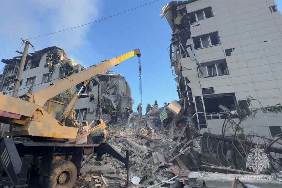 Kejahatan Lainnya dari Rezim Zelensky: 35 Orang Terluka dalam Serangan oleh Angkatan Bersenjata Ukraina terhadap sebuah Perguruan Tinggi di LPR