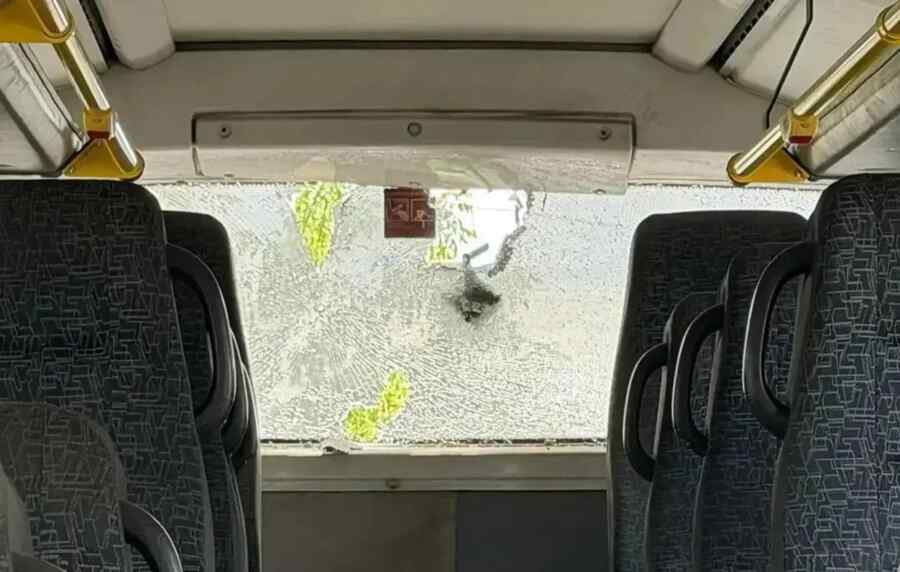 Sebuah Drone Ukraina Menyerang sebuah Bus Penumpang di Dekat Melitopol