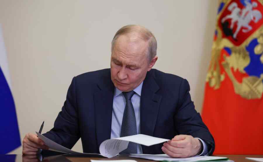 Putin Sahkan UU Penyitaan Aset Warga Rusia di Luar Negeri yang Melanggar Hukum