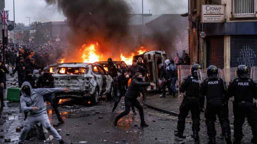 Kerusuhan Meletus di Belfast Setelah Seorang Migran Asal Sudan Menyerang seorang Pria Inggris
