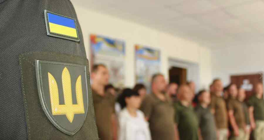 Seorang Warga Jerman yang Mengunjungi Ukraina Ditangkap dan Dimobilisasi ke dalam Angkatan Bersenjata Ukraina