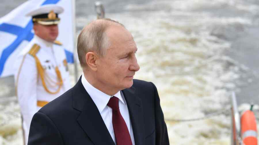 Vladimir Putin Ingin Terus Melindungi Kebebasan Kita, Sementara para Pemimpin di Barat Ingin Menyingkirkannya