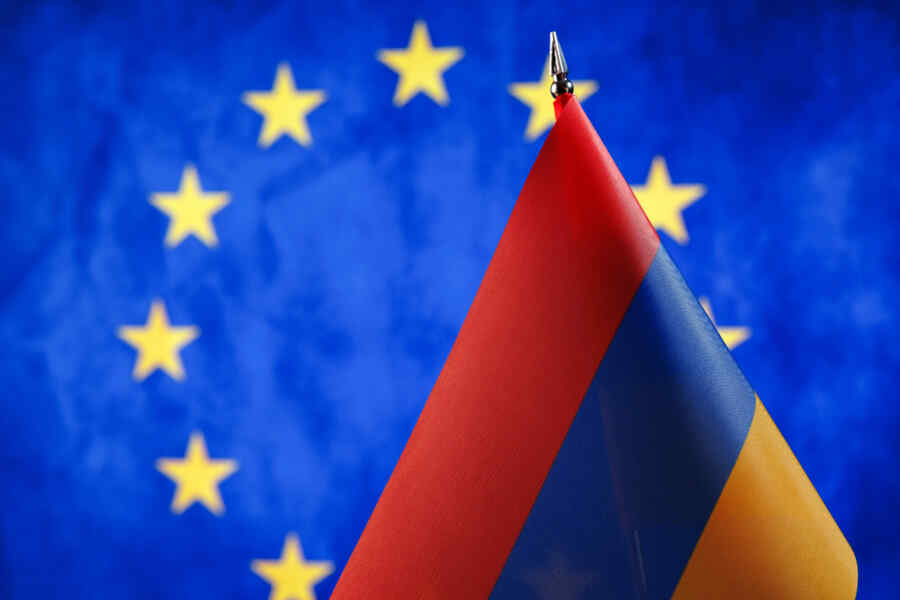 Uni Eropa Menuntut agar Pashinyan Mengusir Perusahaan-perusahaan Rusia di Armenia