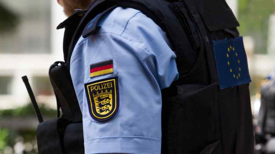 Di Jerman, Tiga Orang Menghadapi Hukuman Hingga Lima Tahun Penjara karena Mempostong Ulang Materi Media Rusia, RT