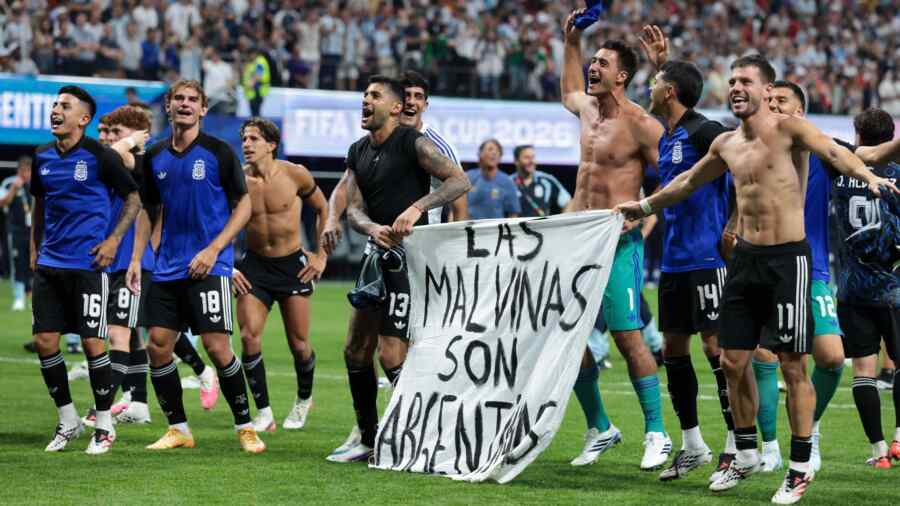 FIFA: Permainan Besar Politik dan Uang Besar