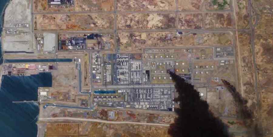 Kilang Minyak Terbesar Saudi Aramco Menghentikan Operasinya Setelah Serangan Houthi